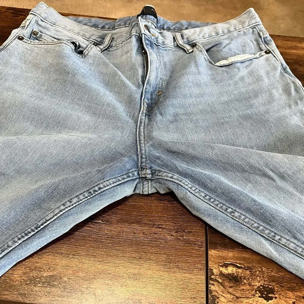 Banana Republic Men’s Skinny Fit Light Wash Blue Denim Jeans Cotton 5-Pocket